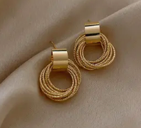 Gold String Pendant Earrings