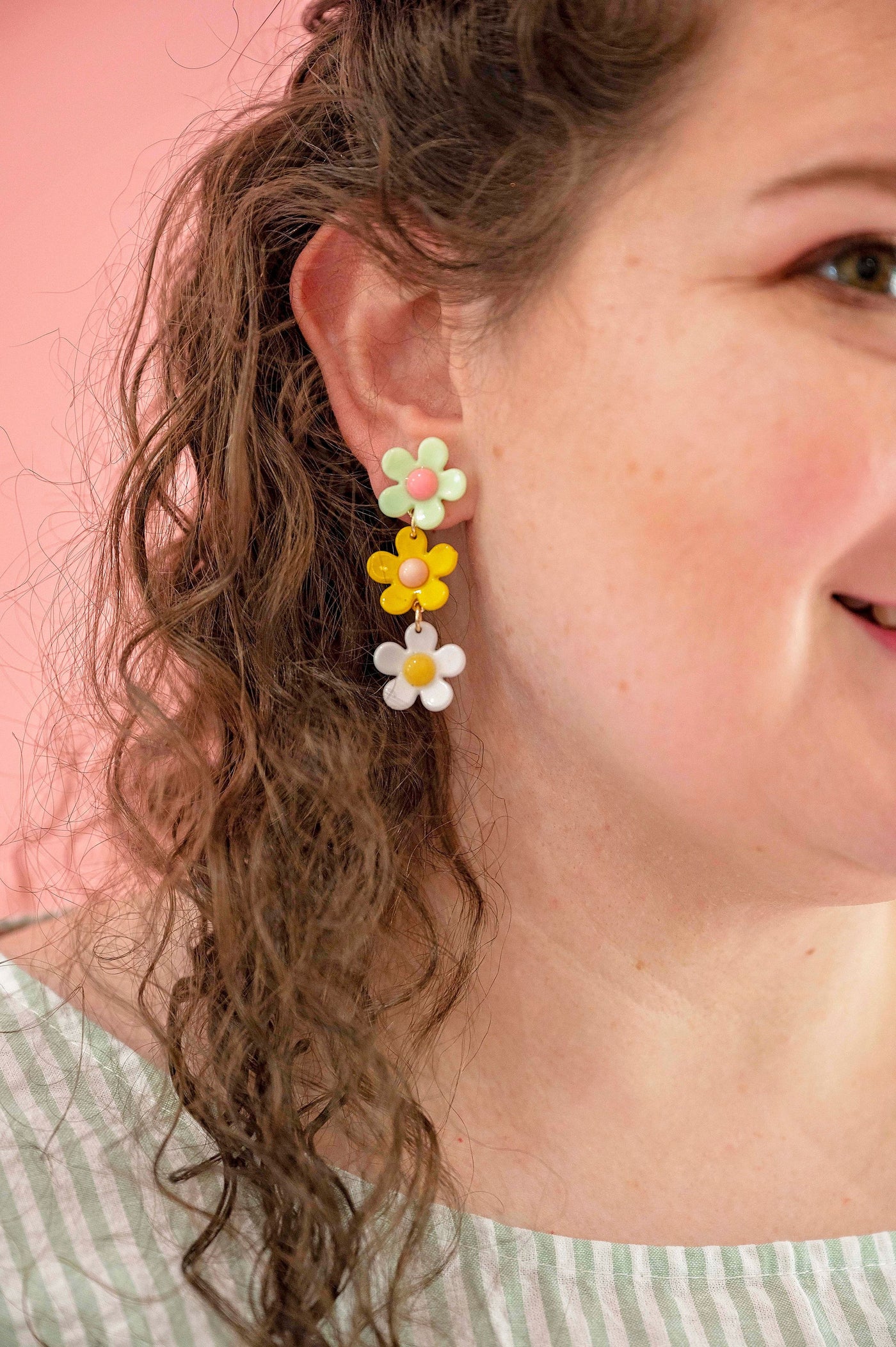 Colorful Daisy Dangle Earrings